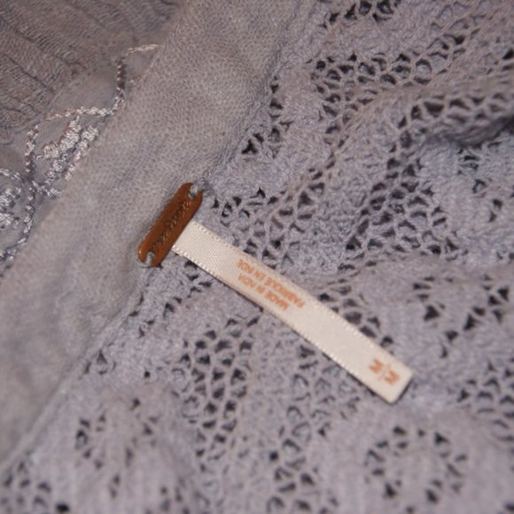 FREE PEOPLE Lavender Carry Me Away Gauze Top sz M - Picture 6 of 8